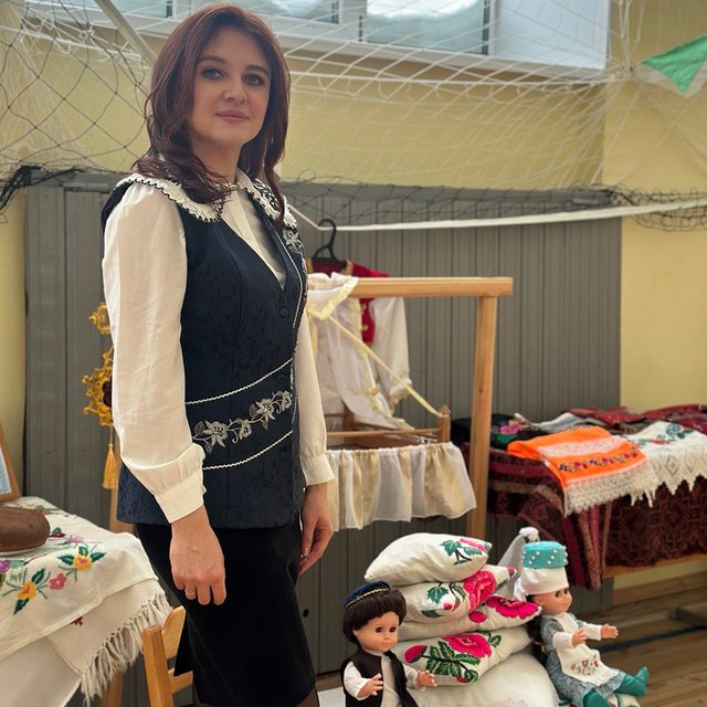 «Каждой учительнице — по богатому мужчине»: педагог из татарского села — о работе в многонациональной школе